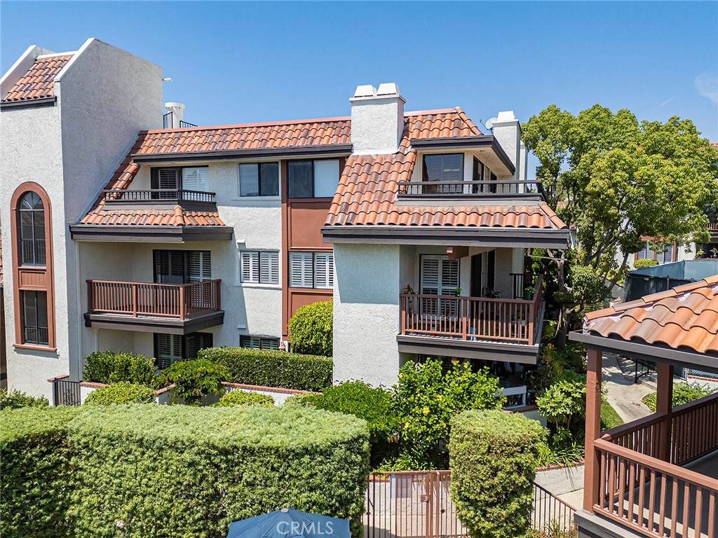 6322 Riviera Cir. - Photo 1