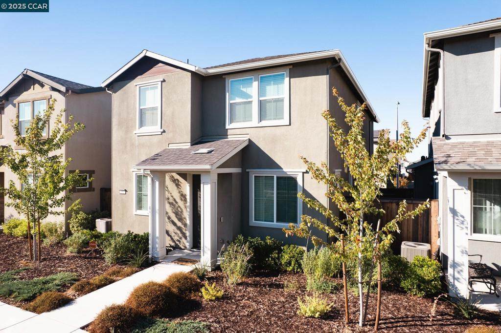 1412 Sanctuary St - Photo 1