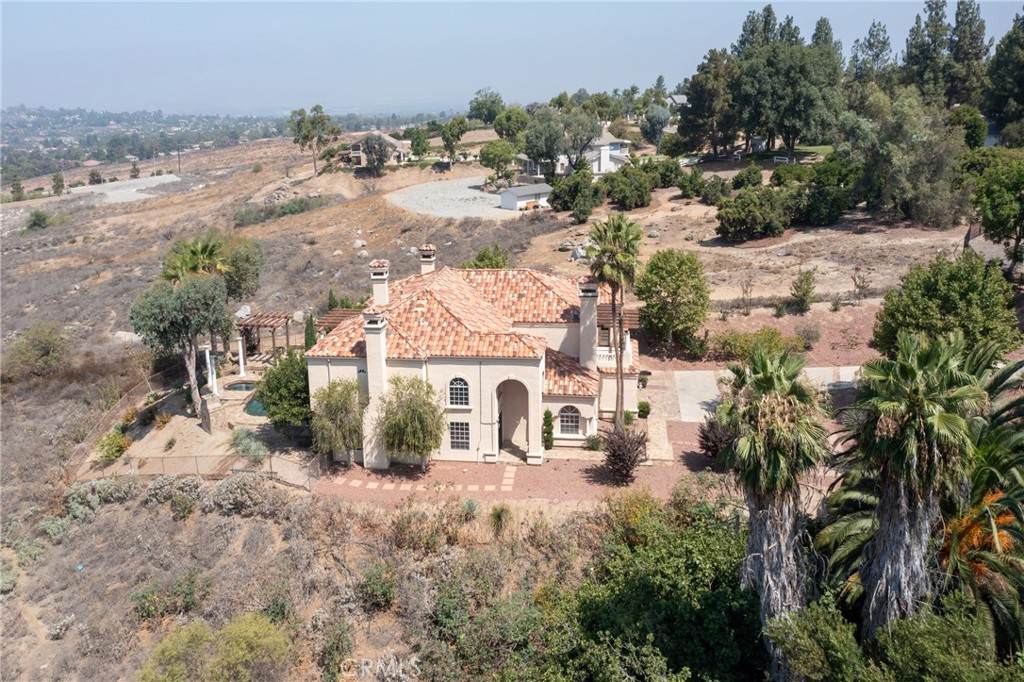 https://bt-photos.global.ssl.fastly.net/socal/orig_boomver_1_375049706-2.jpg