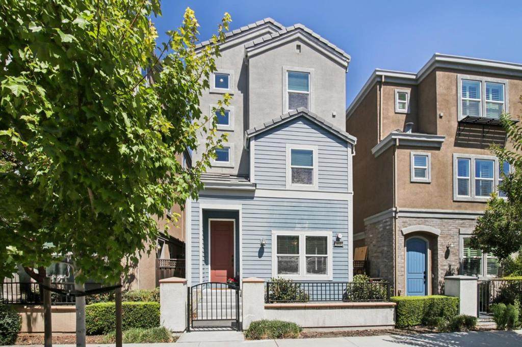 861 Garden Street - Photo 1