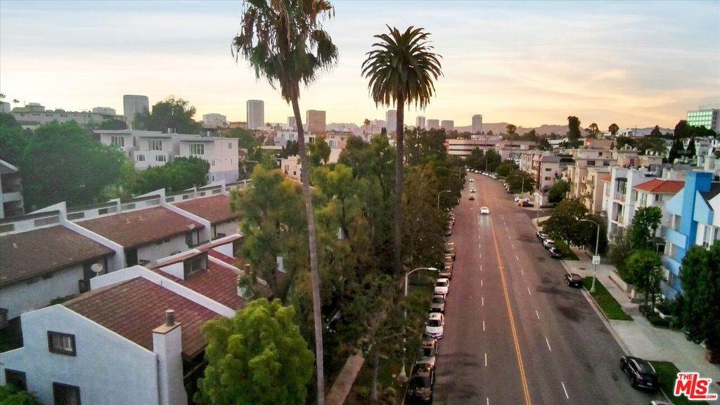 1925 Beverly Glen Boulevard - Photo 1