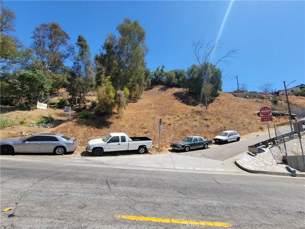 1000 Gage Avenue - Photo 1