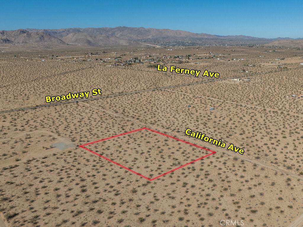 4773 California Avenue - Photo 1