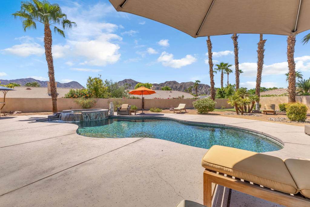 47845 Via Opera - Photo 1