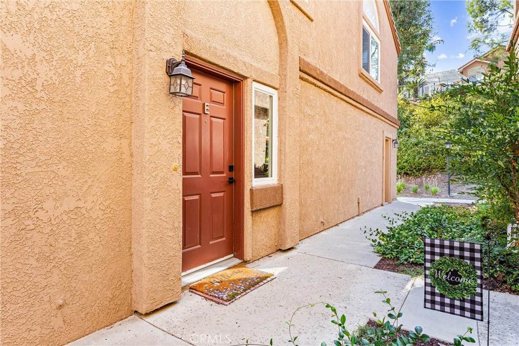 14748 Moon Crest Ln - Photo 1