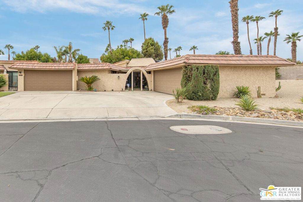 68513 Calle Alcazar - Photo 1