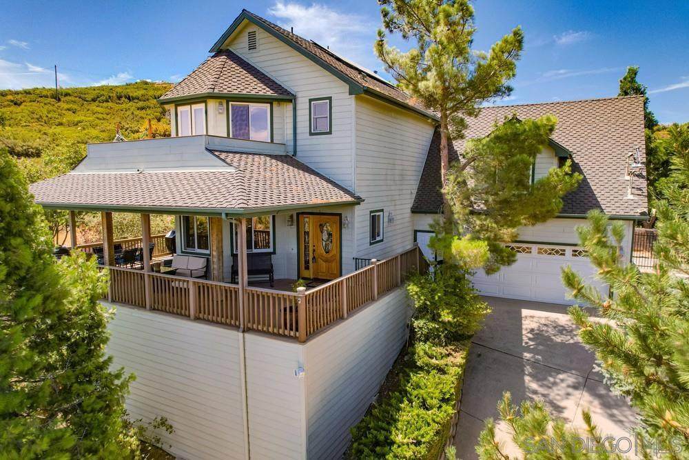 753 Ridgewood Dr - Photo 1