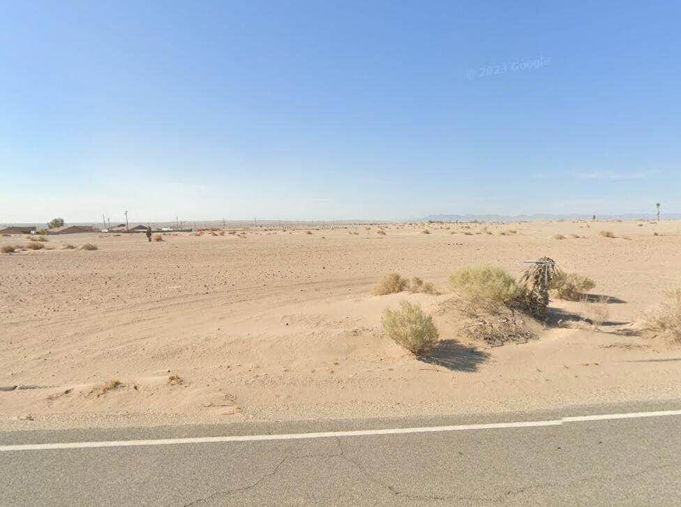 1425 Marina Drive - Photo 1