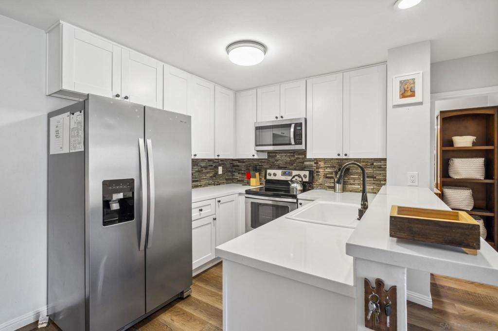 4600 Lamont St - Photo 1