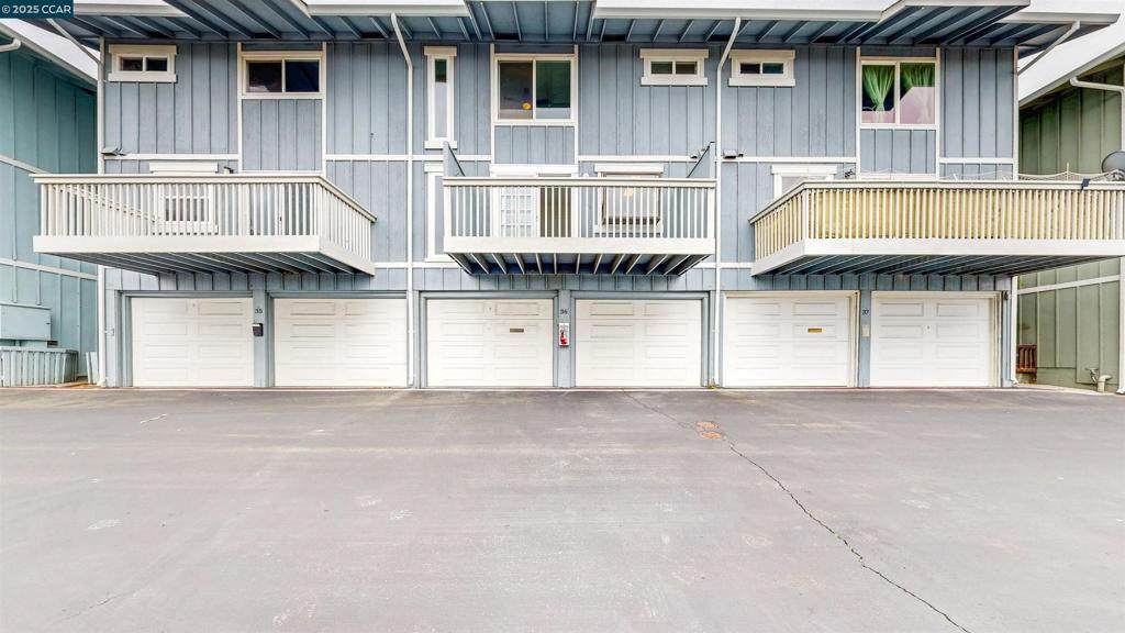 117 Sunset Cir - Photo 1