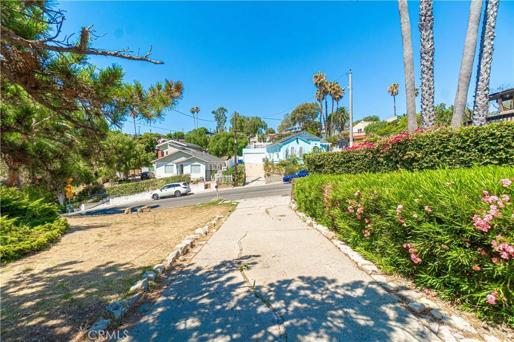 https://bt-photos.global.ssl.fastly.net/socal/orig_boomver_1_375113768-2.jpg