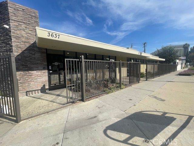 3637 Martin Luther King Jr Boulevard - Photo 1