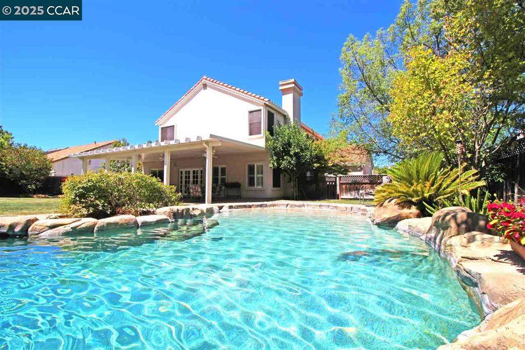 1162 Sea Breeze Court - Photo 1