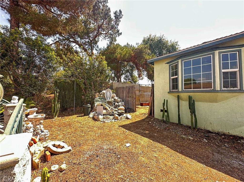 https://bt-photos.global.ssl.fastly.net/socal/orig_boomver_1_375123999-2.jpg