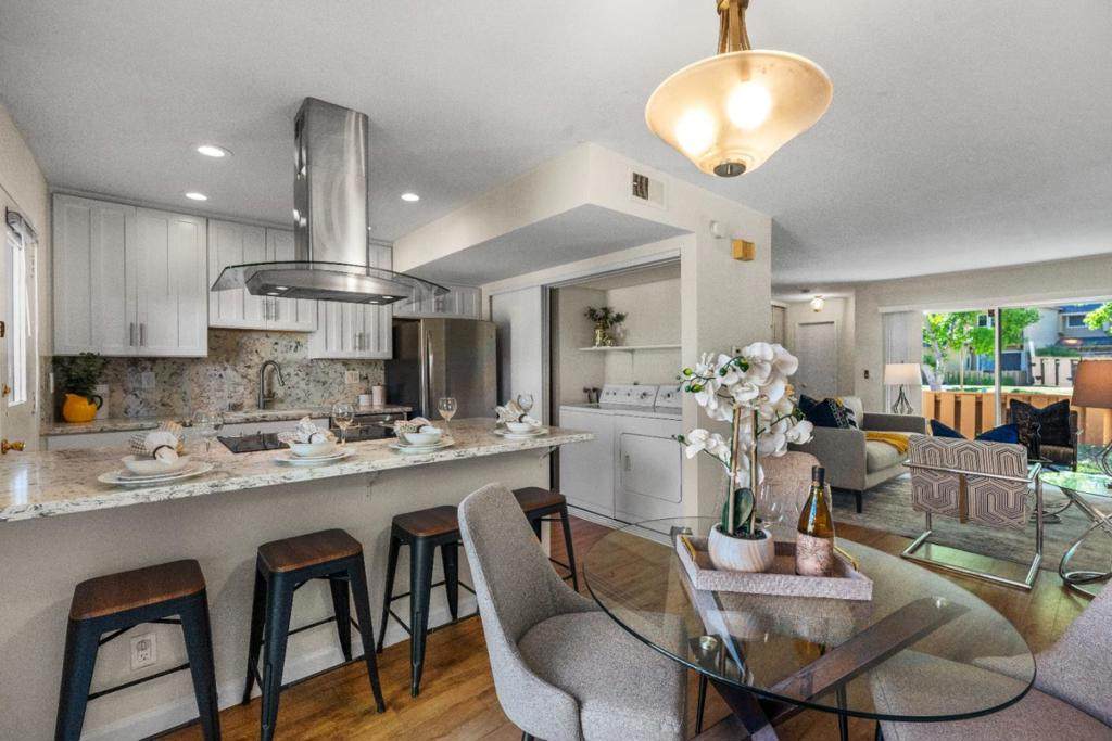 125 Connemara Way - Photo 1