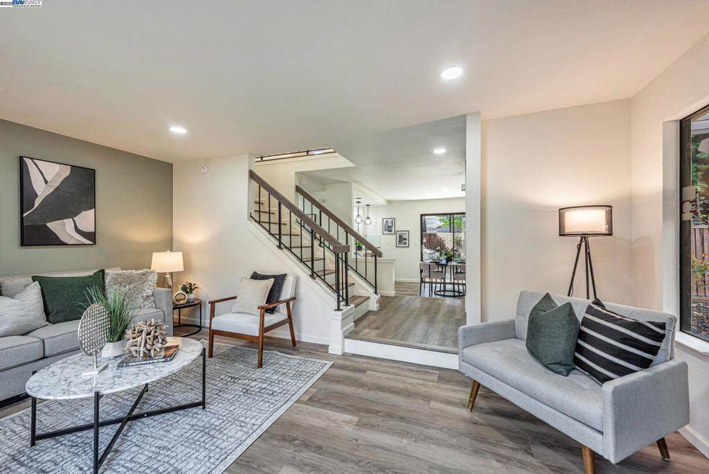 3810 Burton Cmn - Photo 1