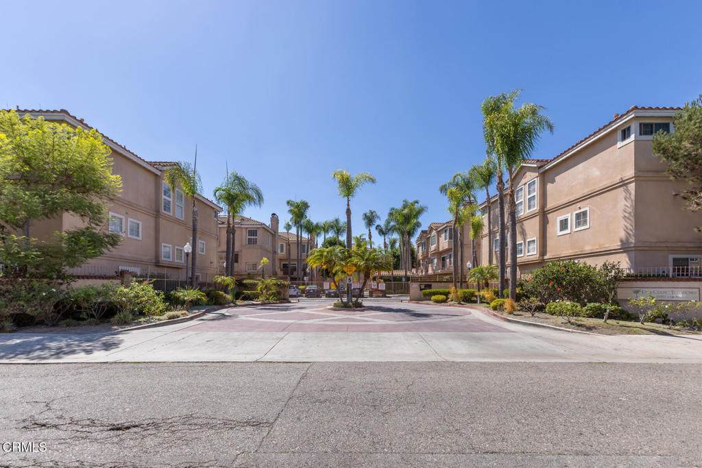 13945 Lemoli Avenue - Photo 1