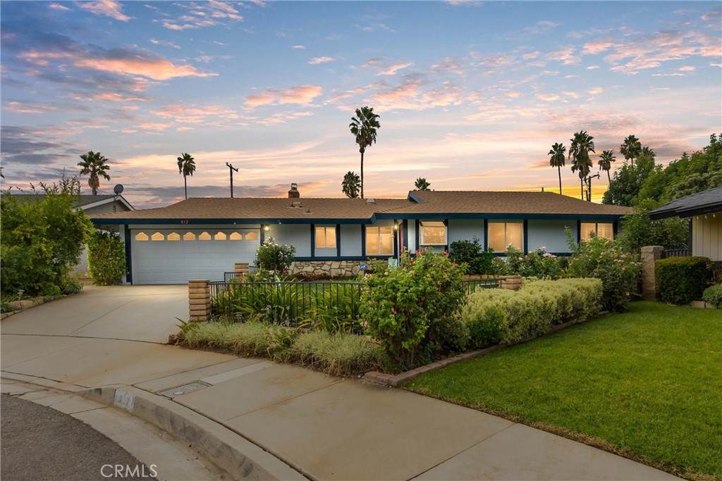 812 Orchard Drive - Photo 1