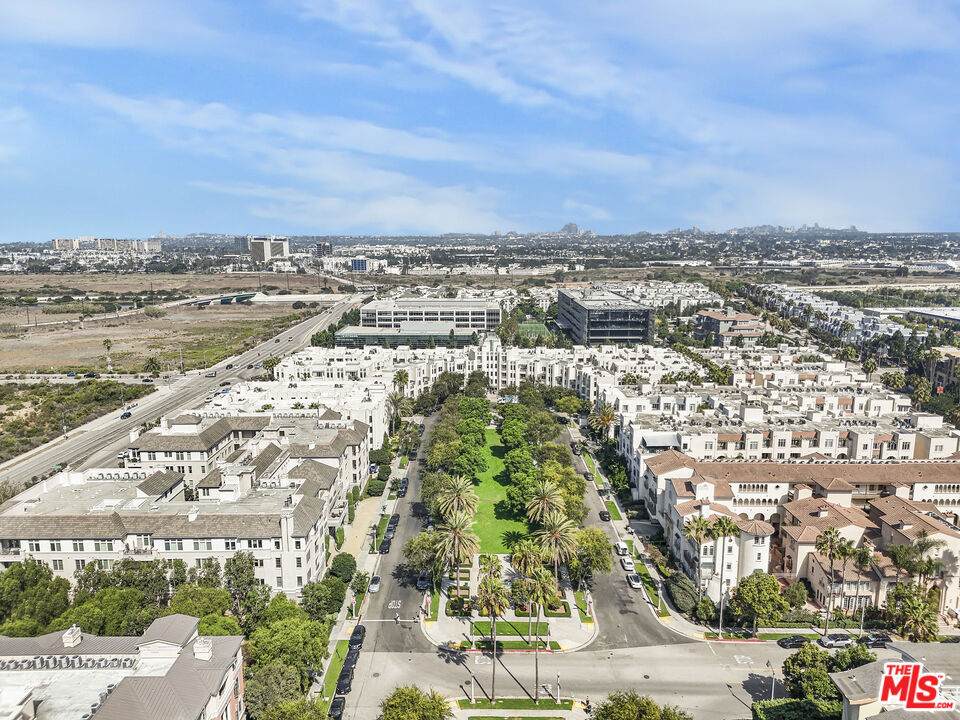 https://bt-photos.global.ssl.fastly.net/socal/orig_boomver_1_375132015-2.jpg