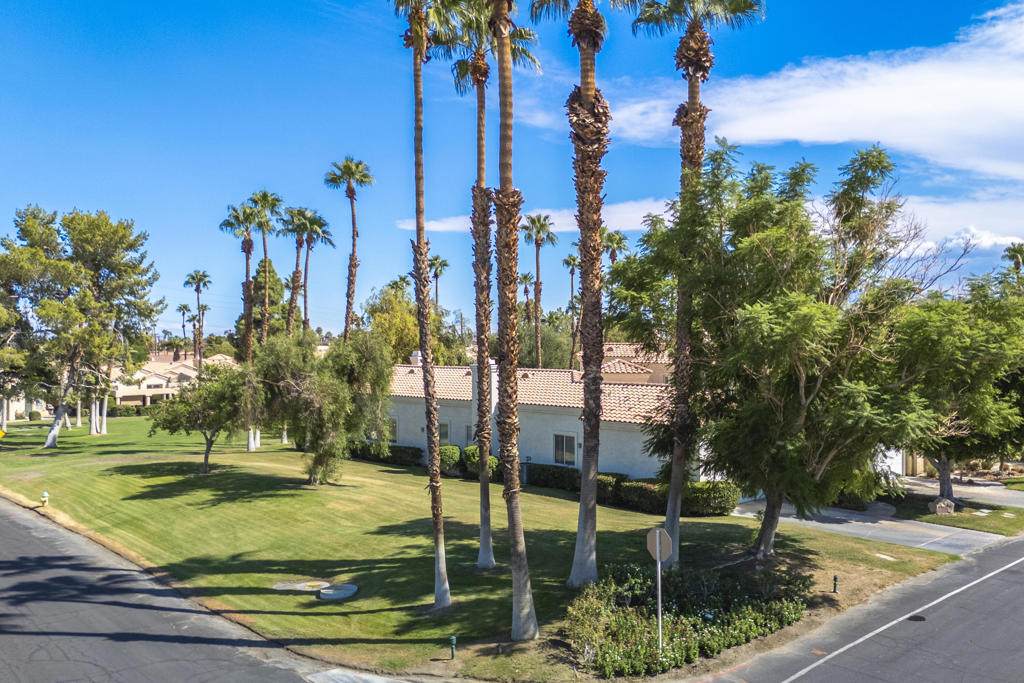 29320 Laguna Drive - Photo 1