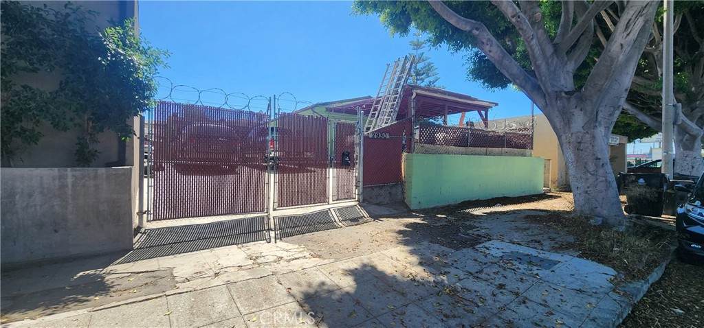 https://bt-photos.global.ssl.fastly.net/socal/orig_boomver_1_375135605-2.jpg