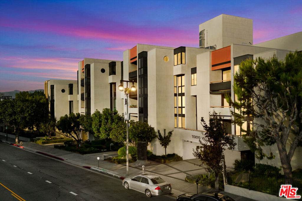 222 Central Avenue - Photo 1