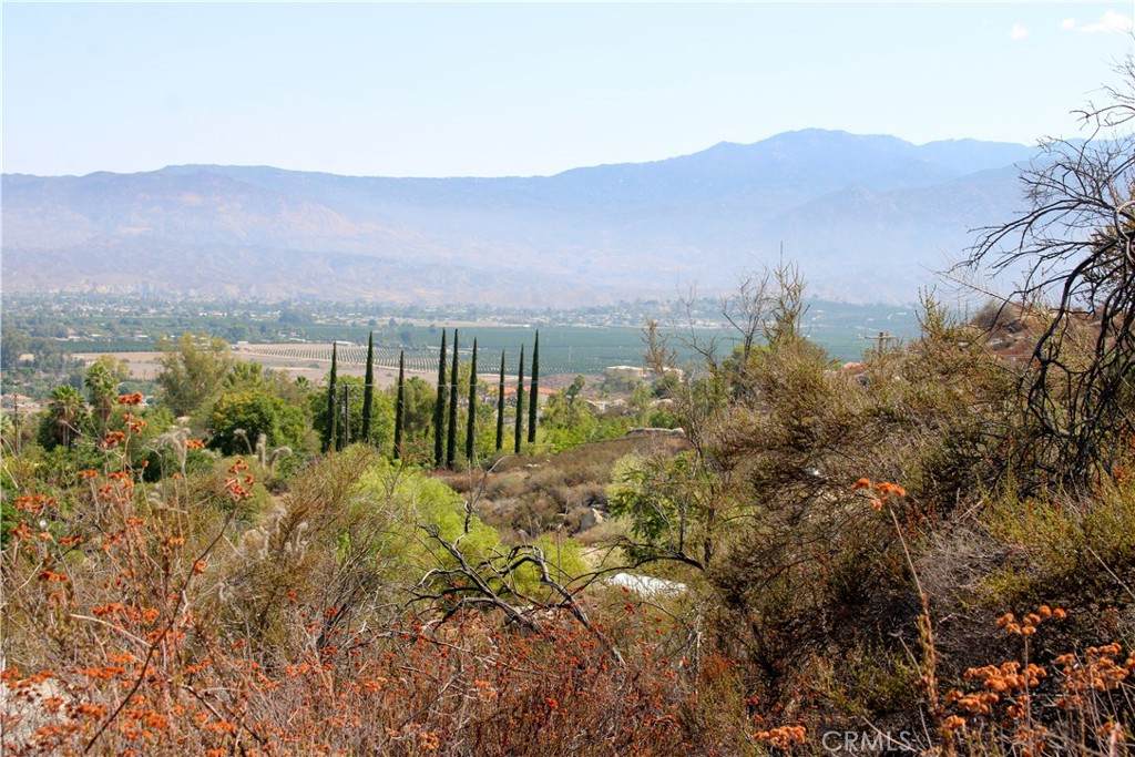 2122 Vista Del Valle - Photo 1