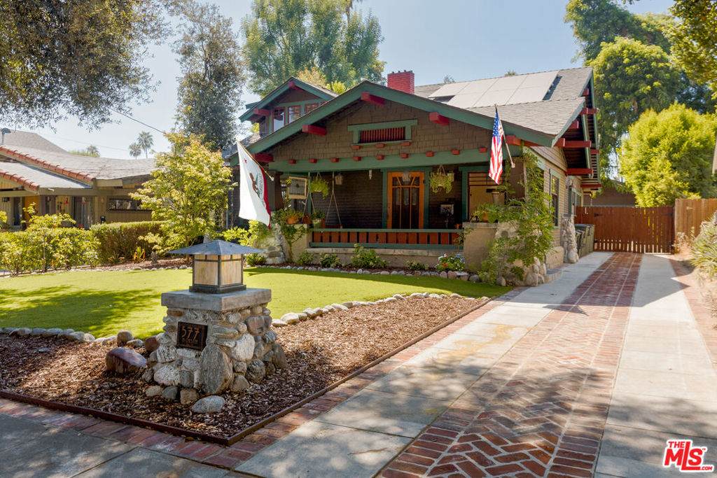 577 Chester Avenue - Photo 1