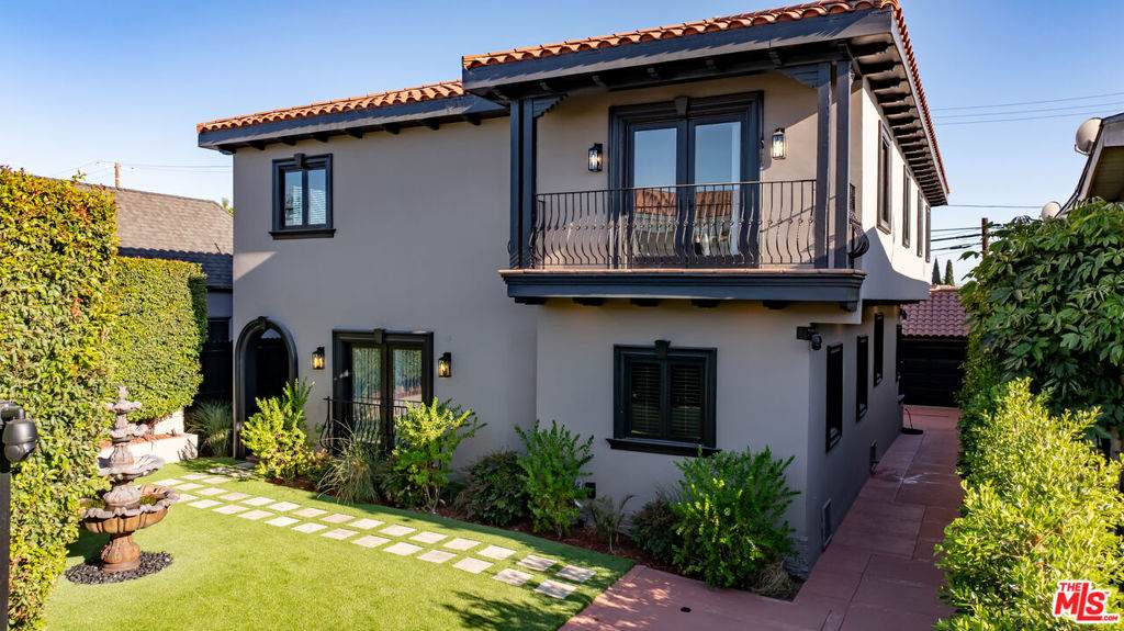 5558 Edgewood Place - Photo 1