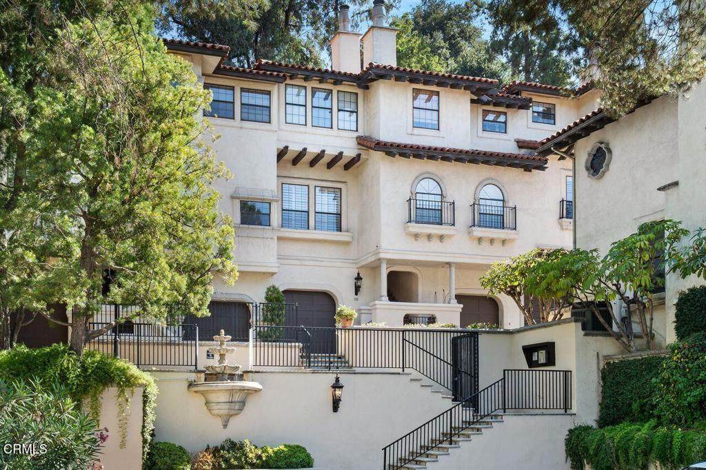 70 Arroyo Boulevard - Photo 1