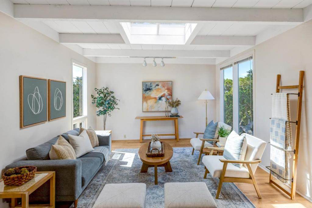 229 7th Street - Photo 1