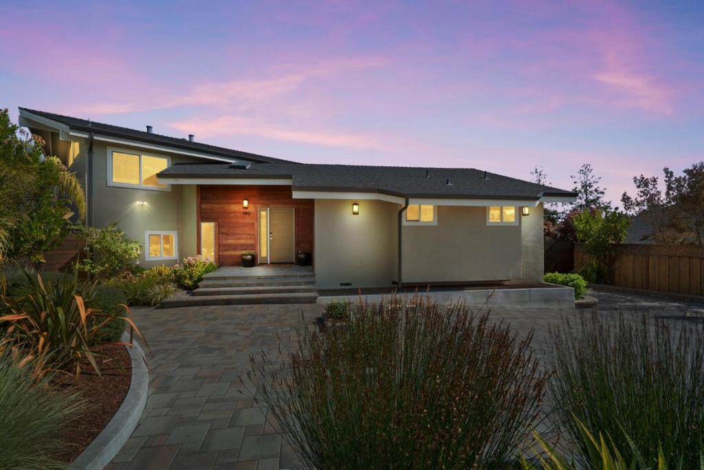 190 Driftwood Court - Photo 1