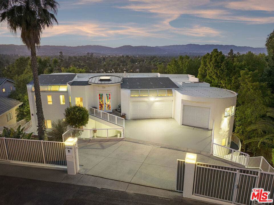 22449 Cass Avenue - Photo 1