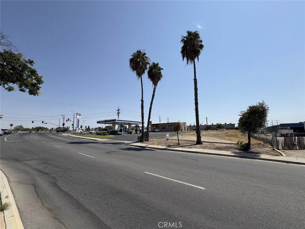 https://bt-photos.global.ssl.fastly.net/socal/orig_boomver_1_375151187-2.jpg
