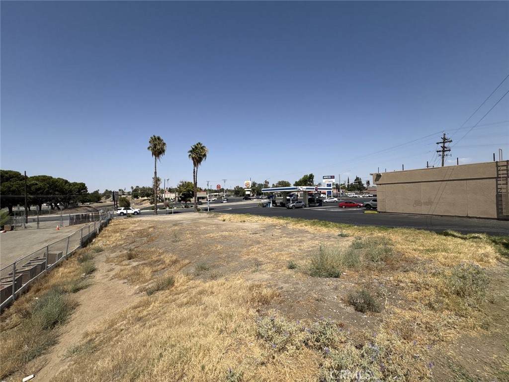 https://bt-photos.global.ssl.fastly.net/socal/orig_boomver_1_375151187-2.jpg