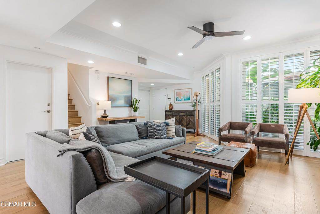 1710 Granville Avenue - Photo 1