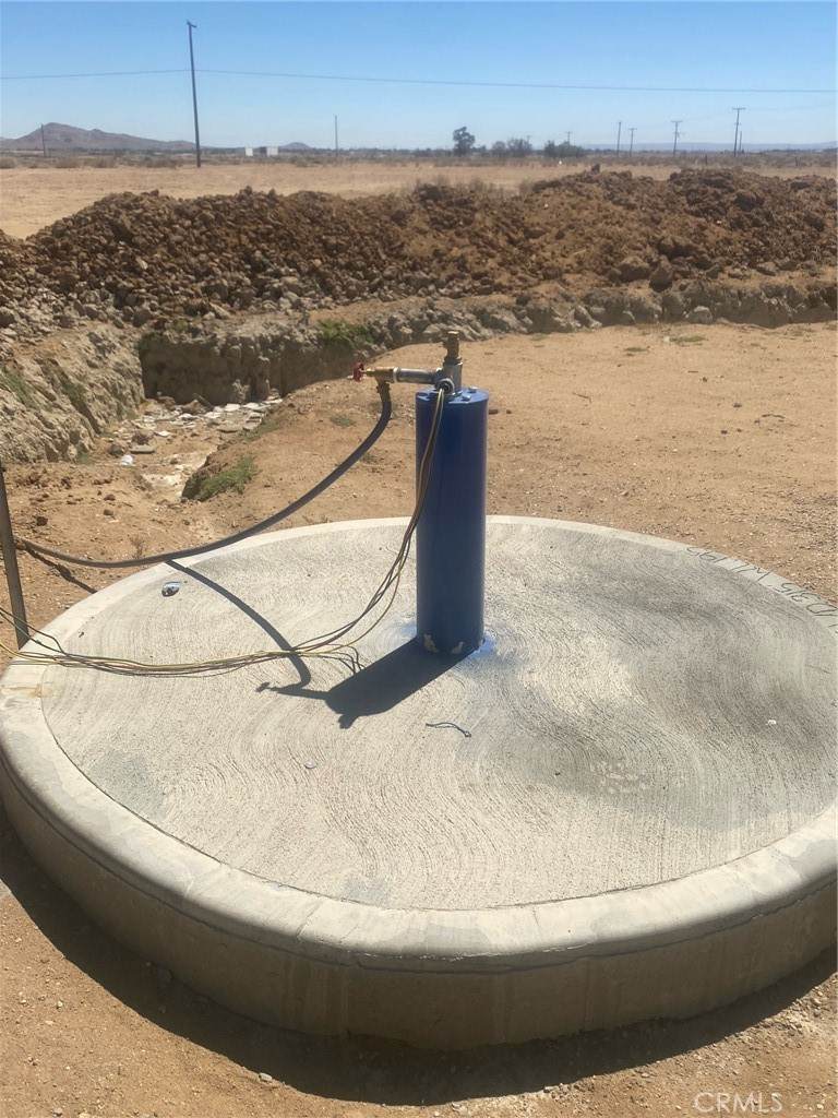 0 W Rosamond Blvd - Photo 1