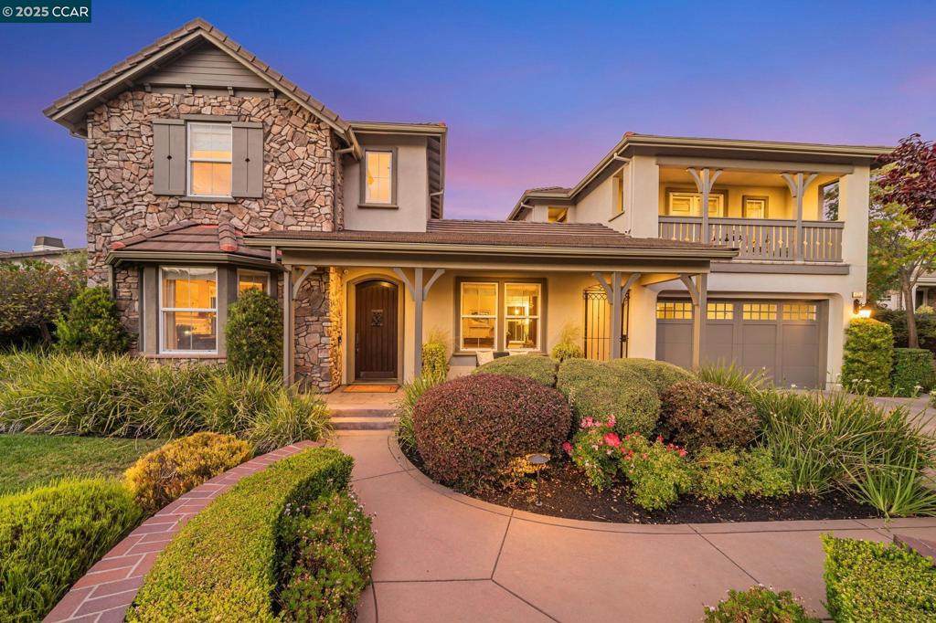 120 Tamarind Ln - Photo 1