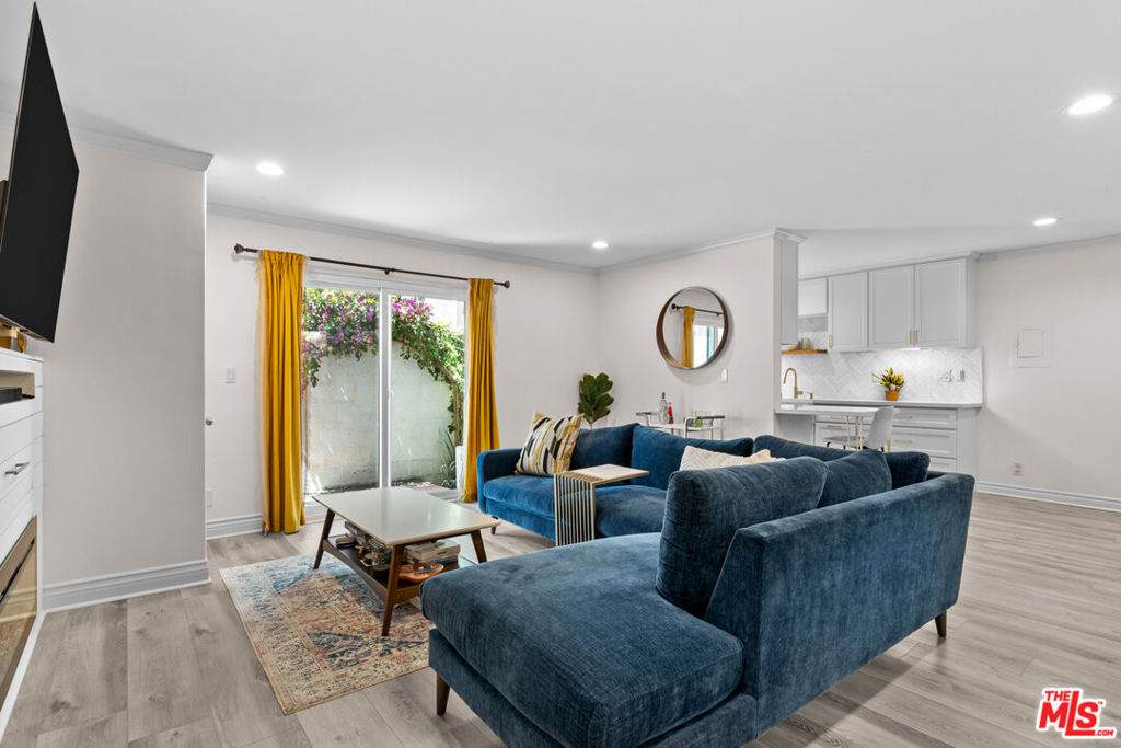 4381 Ventura Canyon Avenue - Photo 1