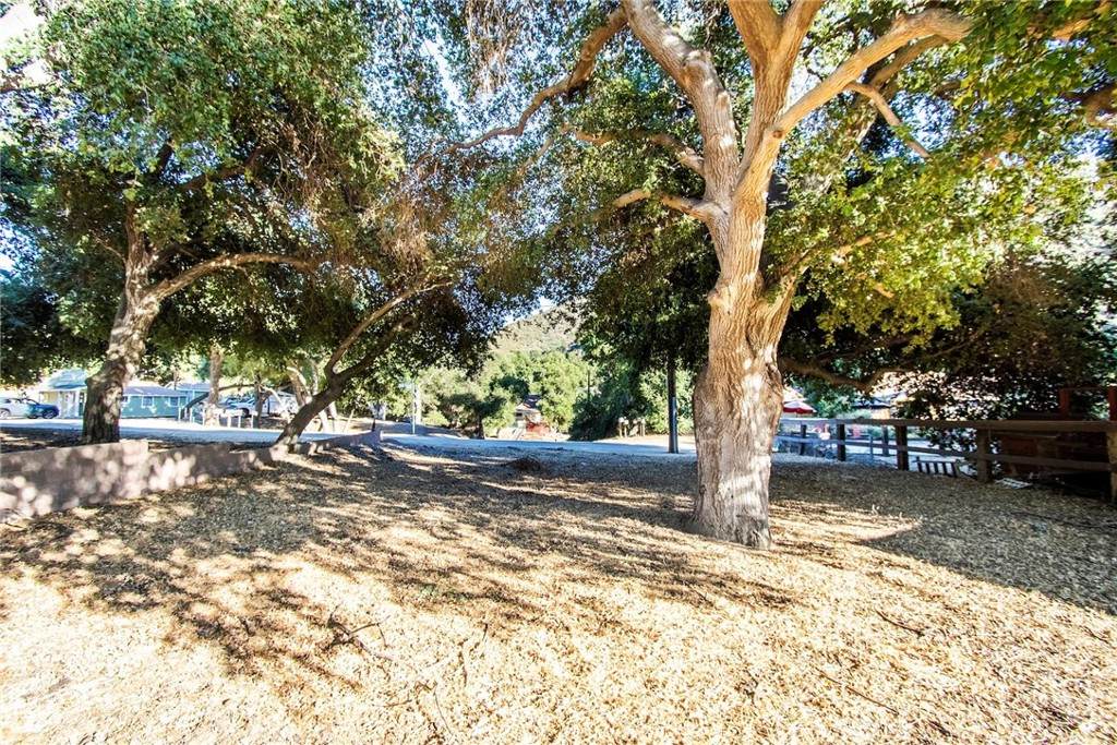 https://bt-photos.global.ssl.fastly.net/socal/orig_boomver_1_375158912-2.jpg
