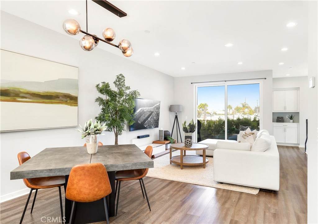 1523 Sullivan Avenue - Photo 1