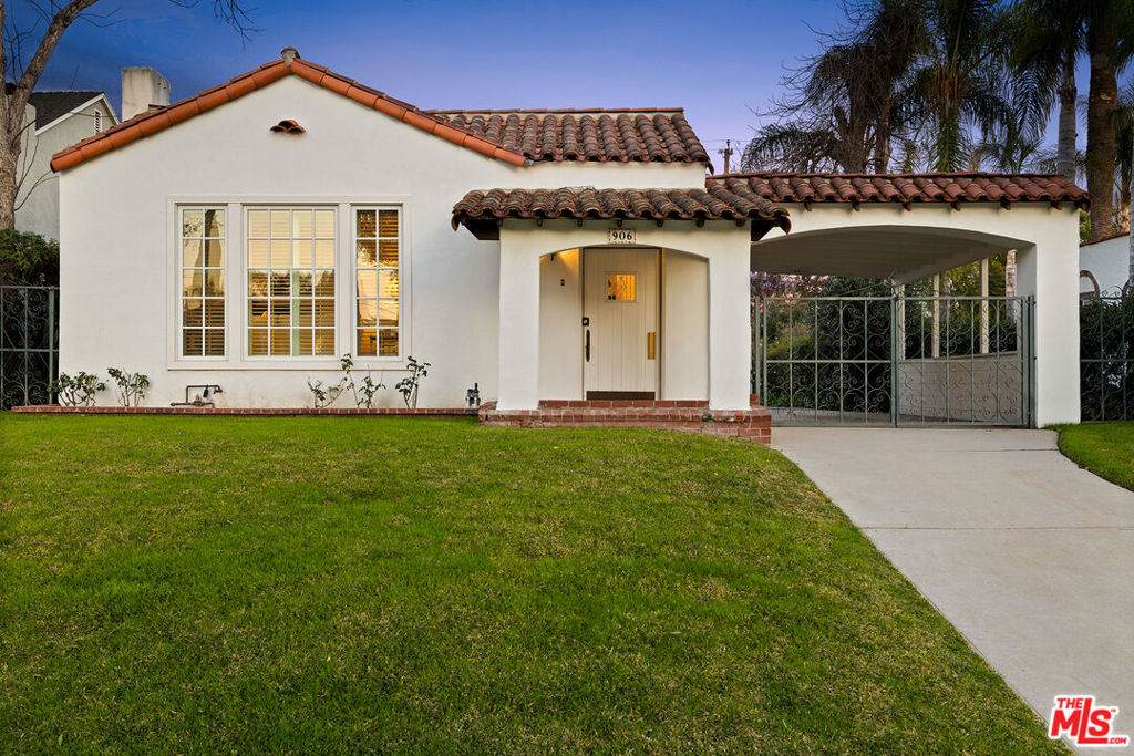 906 Ford Street - Photo 1