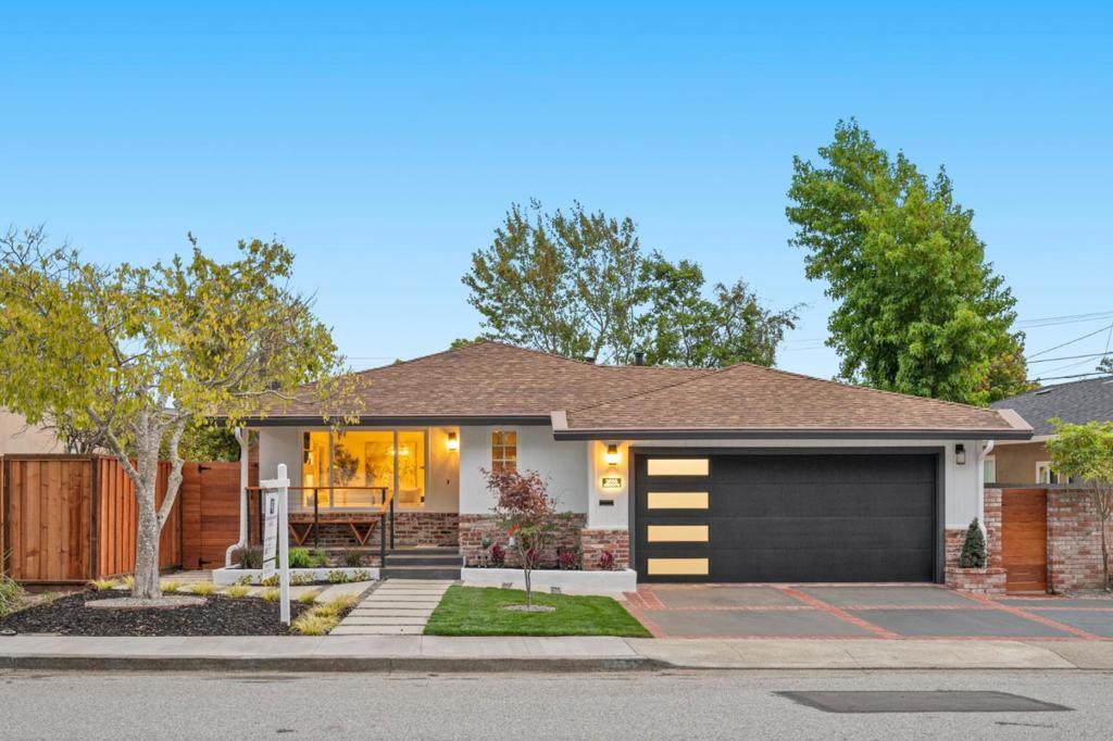 2555 Crestmoor Drive - Photo 1