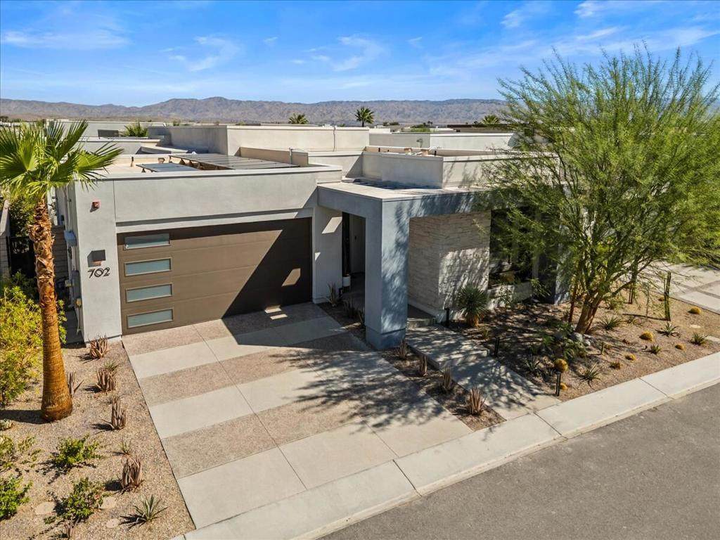 702 Fountain Dr Drive - Photo 1