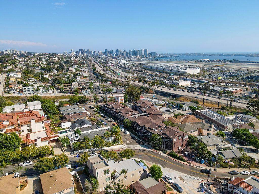 1806 Mckee St - Photo 1