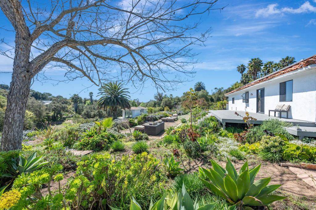 1761 Winterwarm Dr - Photo 1