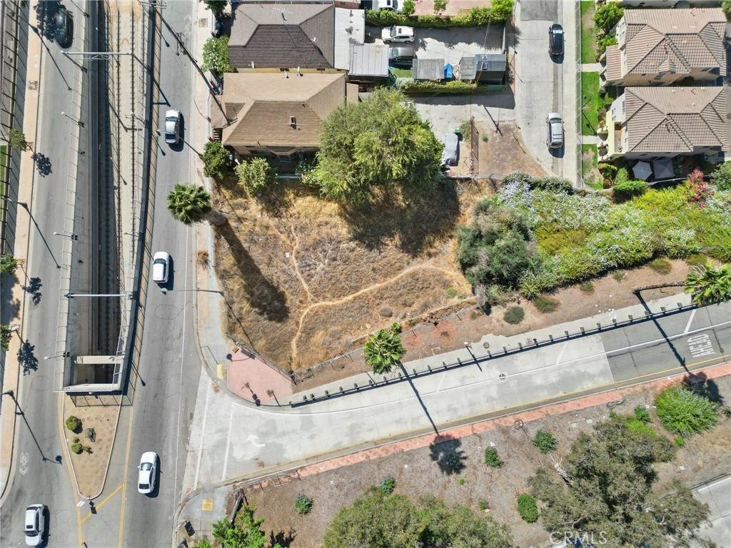 1623 1st Street - Photo 1