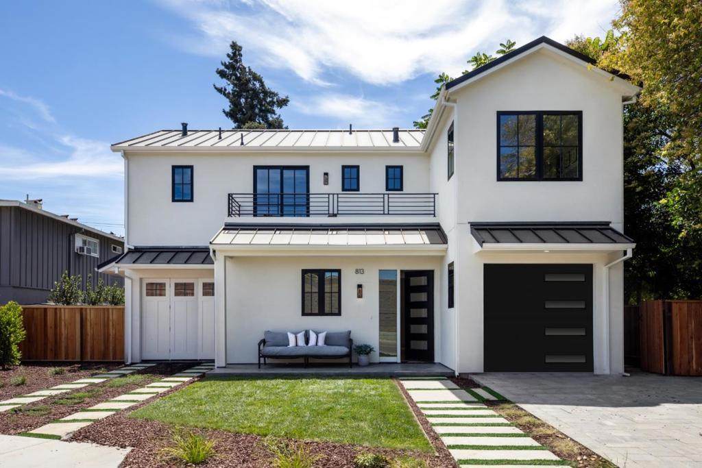 813 Bay Road - Photo 1