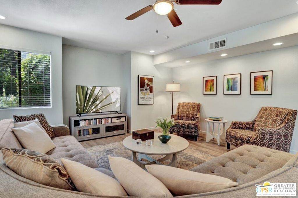 385 Via Escuela - Photo 1