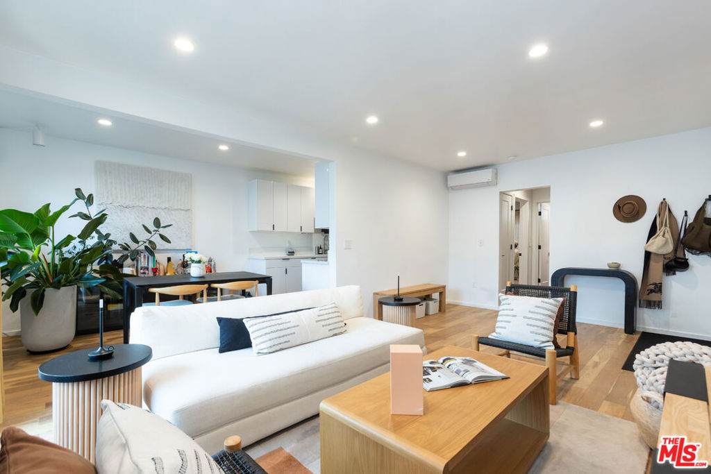 536 Orlando Avenue - Photo 1